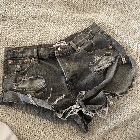 One Teaspoon Pants - One x One teaspoon gray distressed shorts